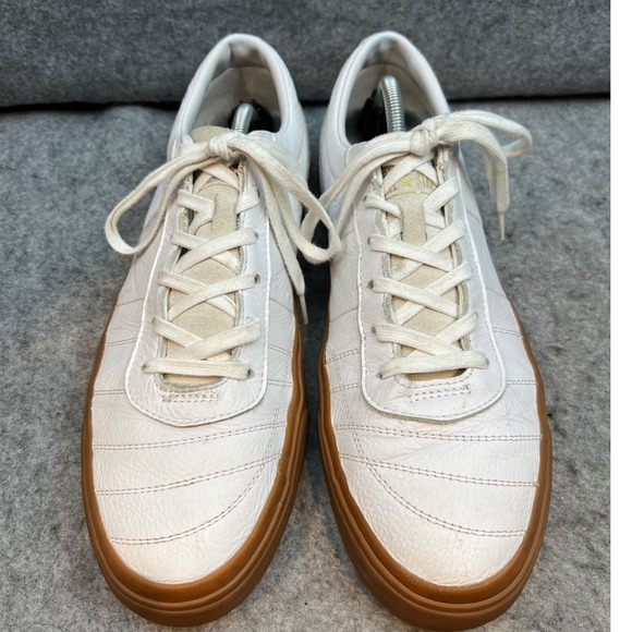 Converse All Star White Leather Gum Sole Low Top Sneakers Mens Shoes‎ Size 12 - Picture 5 of 8